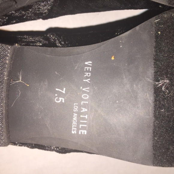 Crush Velvet/ velour ankle Booties - Picture 6 of 8